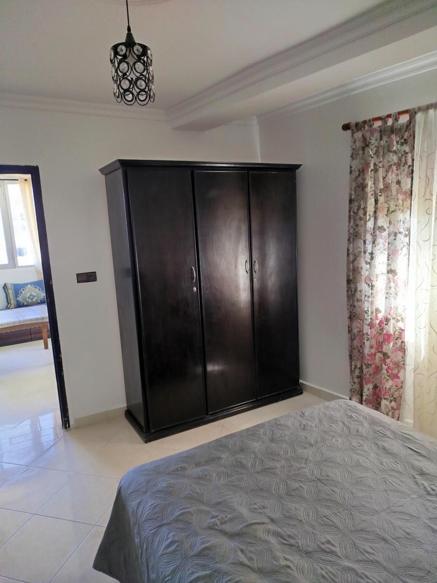 Apartment Corniche Ksar Sgher Ксар ес Сегир Екстериор снимка