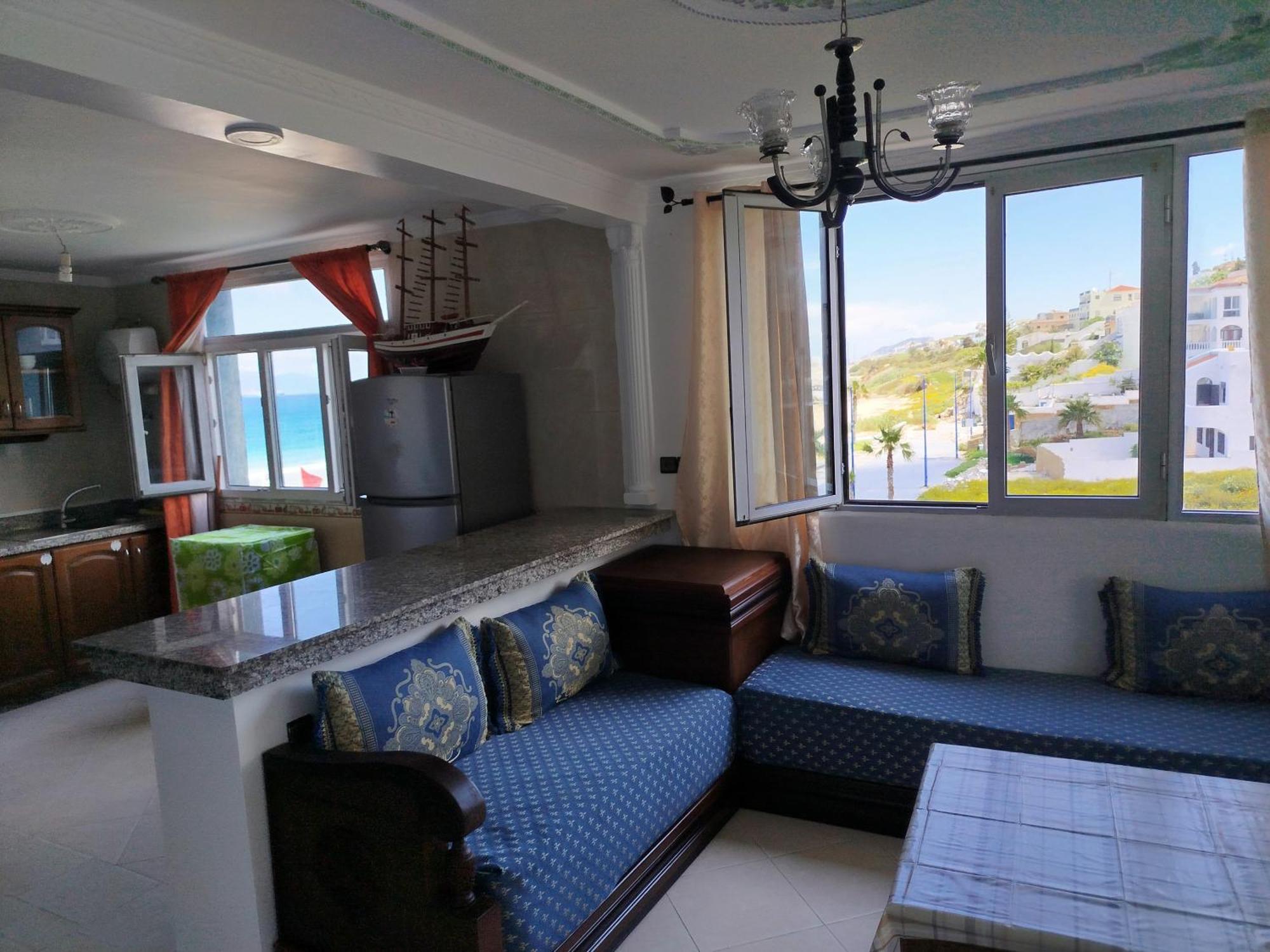 Apartment Corniche Ksar Sgher Ксар ес Сегир Екстериор снимка